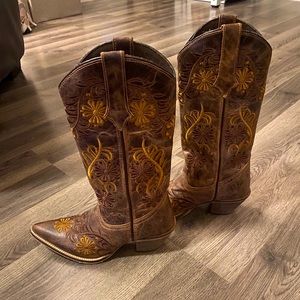 Rawhide Pointed Cowboy Boots
